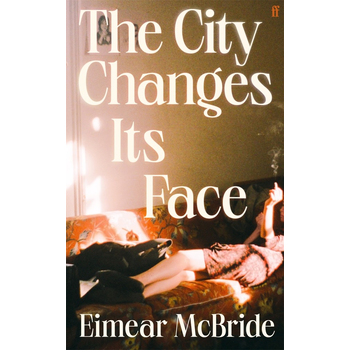 The City Changes Its Face (Paperback) bij Singel 344