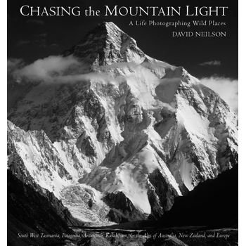 Chasing the Mountain Light (Hardback) bij Singel 344