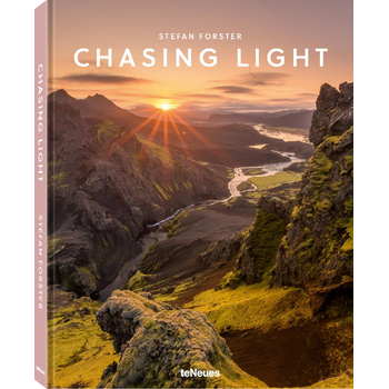 Chasing Light (Hardback) bij Singel 344
