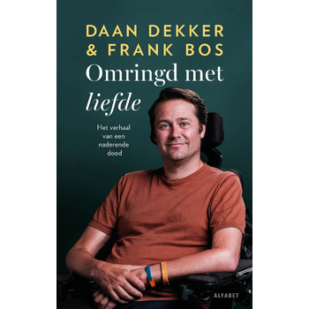 Omringd met liefde (Paperback) bij Singel 344