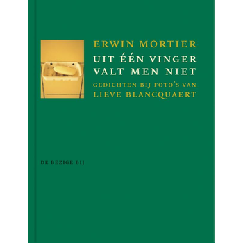 Uit een vinger valt men niet (Hardback) bij Singel 344