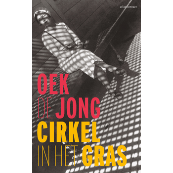 Cirkel in het gras (Paperback) bij Singel 344