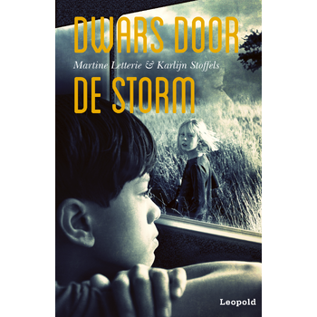 Dwars door de storm (Paperback) bij Singel 344
