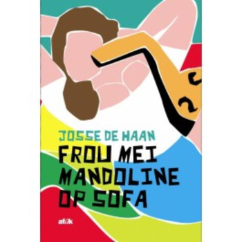 Frou mei mandoline op sofa (Paperback) bij Singel 344