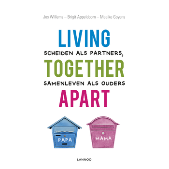Living together apart (Paperback) bij Singel 344