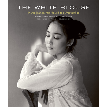 The White Blouse (Hardback) bij Singel 344