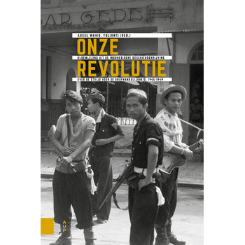 Onze Revolutie (Paperback) bij Singel 344