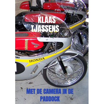 Met de camera in de paddock (Paperback) bij Singel 344