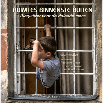 Ruimtes binnenste buiten (Hardback) bij Singel 344
