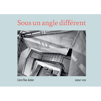 Sous un angle différent (Hardback) bij Singel 344