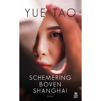 Schemering boven Shanghai (Paperback) bij Singel 344