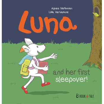 Luna and her first sleepover! (Hardback) bij Singel 344
