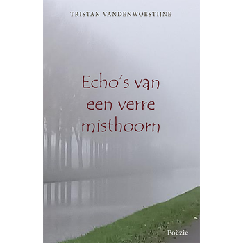 Echo's van een verre misthoorn (Paperback) bij Singel 344